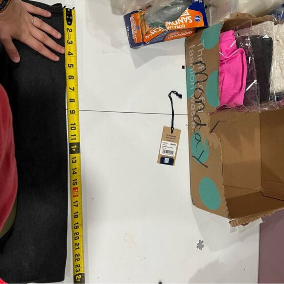 Lululemon Gray Vinyasa Infinity Convertible Scarf Wrap Cover Up Yoga Athleisure - Picture 5 of 6